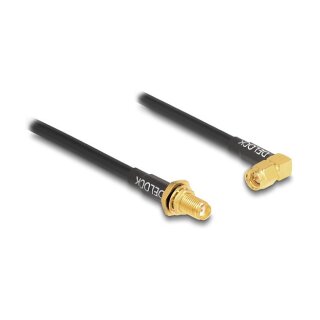 Delock Antennenkabel SMA Buchse zum Einbau spritzwassergeschützt zu SMA Stecker 90° RG-58 30 cm
