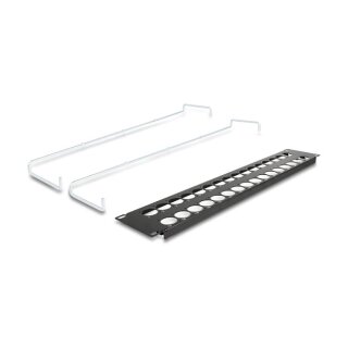 Delock 19? D-Typ Patchpanel mit Entlastungsschienen 32 Port 2 HE schwarz
