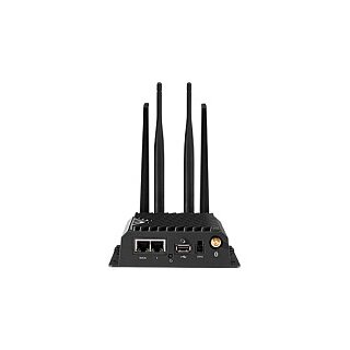 Cradlepoint R920 - Wireless Router - WWAN 1GbE Dual-Band - 3G, 4G - mit 3 Jahre NetCloud Mobile Essentials Plan